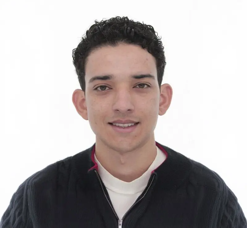 Dr. Mario Ávila